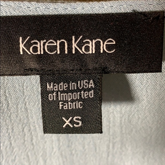 Eyelet Flowers on Flowy Blue Top <3 - Picture 4 of 4